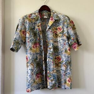 Hawaiian button up shirt with a